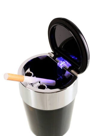 Пепелник за кола Champ Car със светеща LED светлина