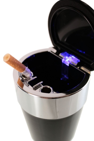 Пепелник за кола Champ Car със светеща LED светлина